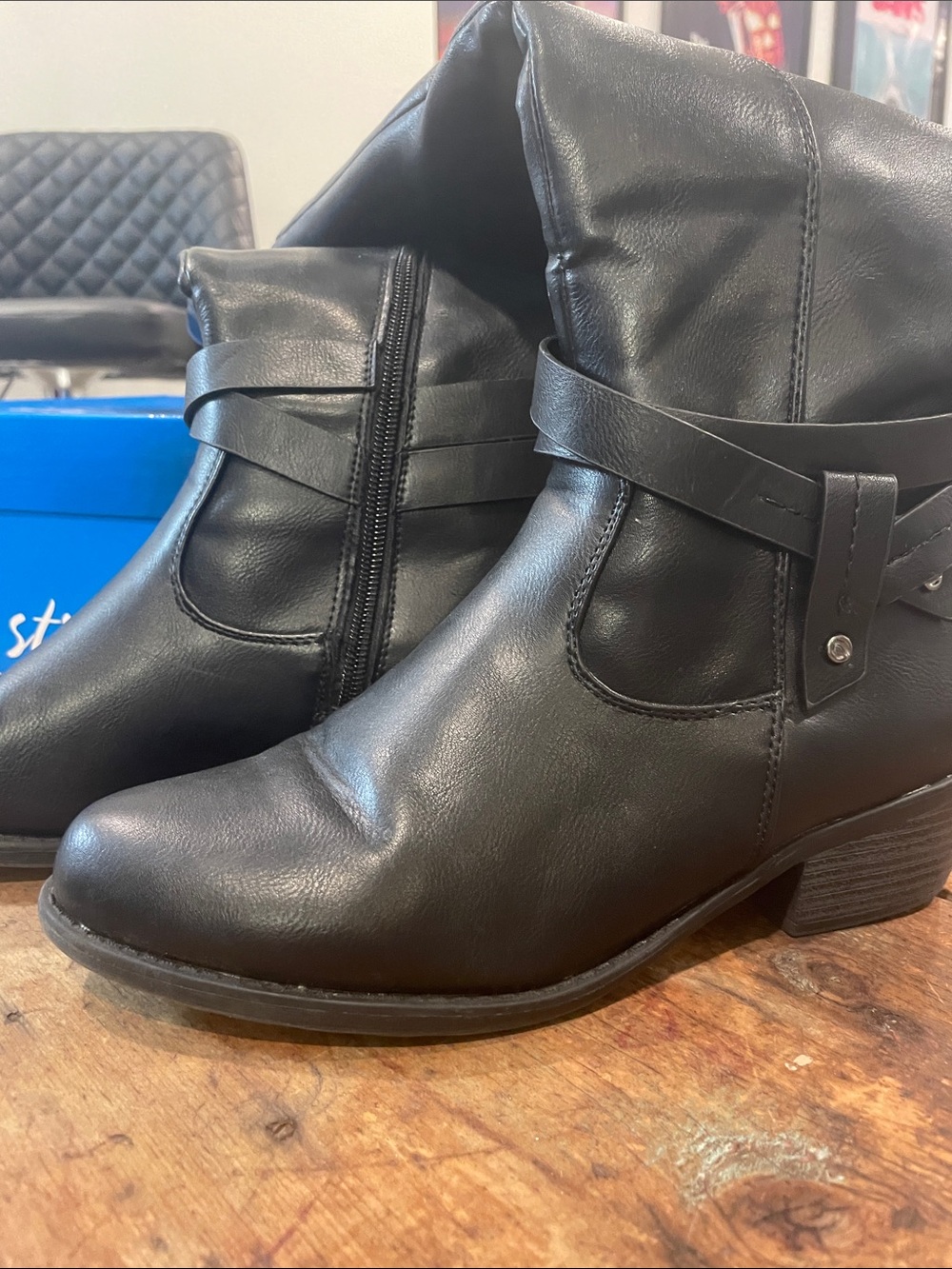 easy street Black Leather Anissa Boot